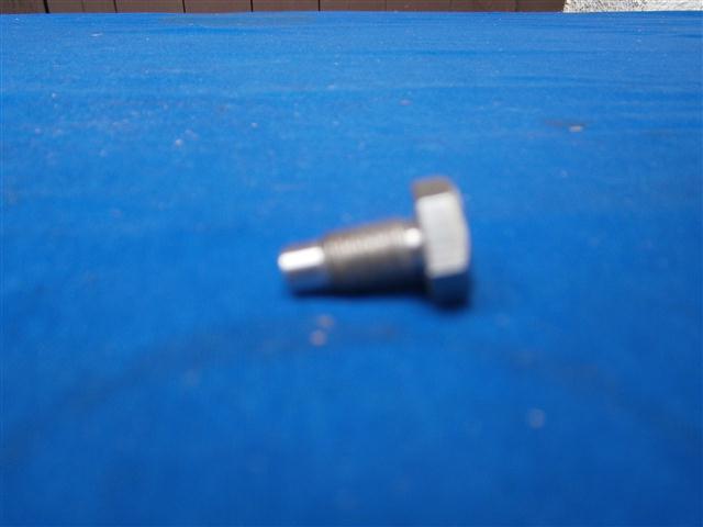 Nachstellschraube Kupplungshebel Getriebe VA R26/27