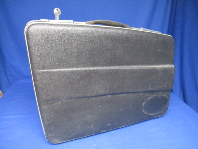 Motokoffer links Boxer 1970-1985 "Ausführung Krauser" mit Schlüssel für obere Schlösser gebraucht 
